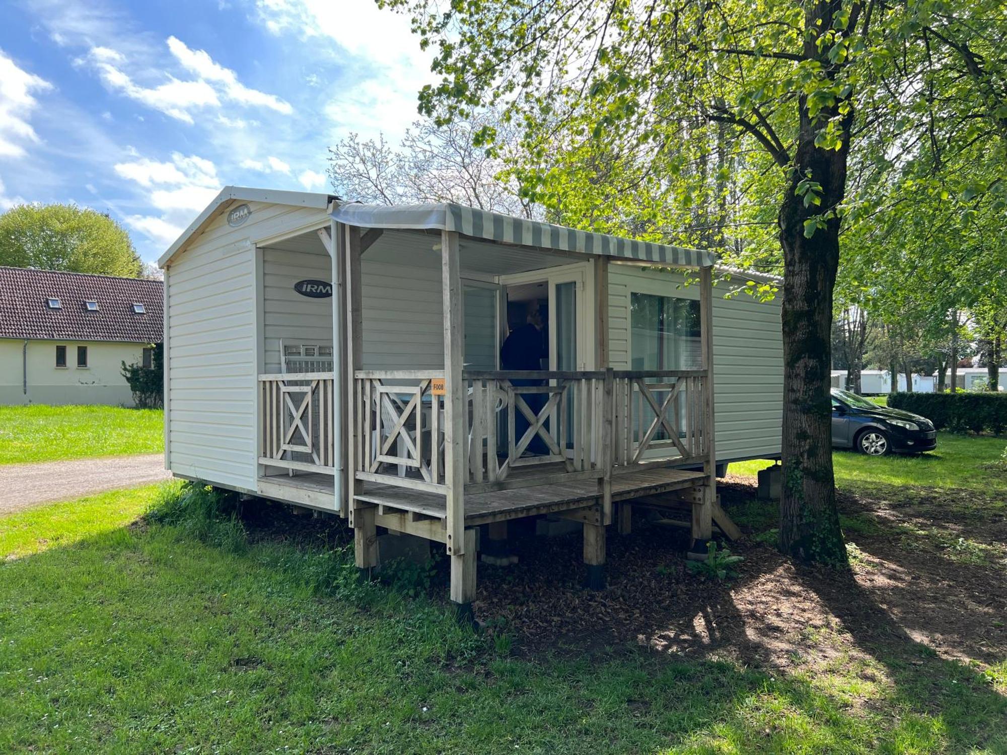 Les Pinots D'Alsace - 3 Bungalows Climatises Avec Tv - Proche Europa Park Boofzheim Habitación foto